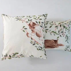 Chats sur la branche Taie d'oreiller