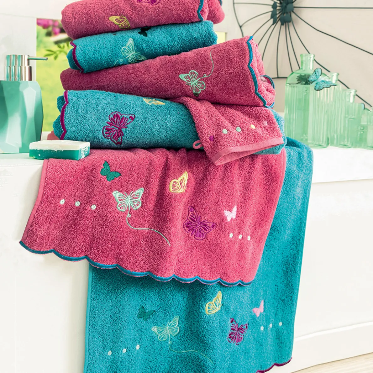 Confettis et papillons Serviette de bain