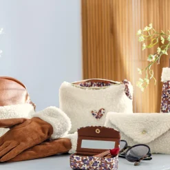 Douce élégance Trousse plate