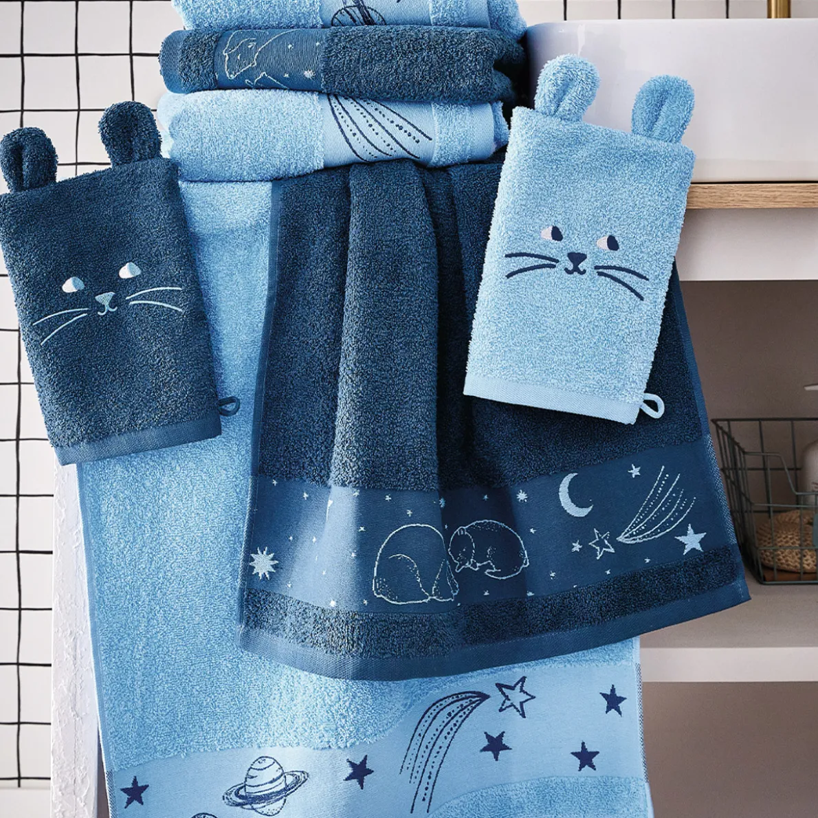 La tête dans les étoiles 2 gants de toilette
