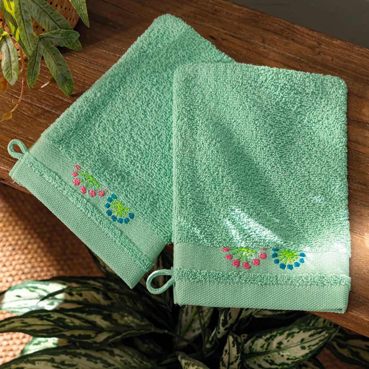 Le jardin du colibri 2 gants de toilette