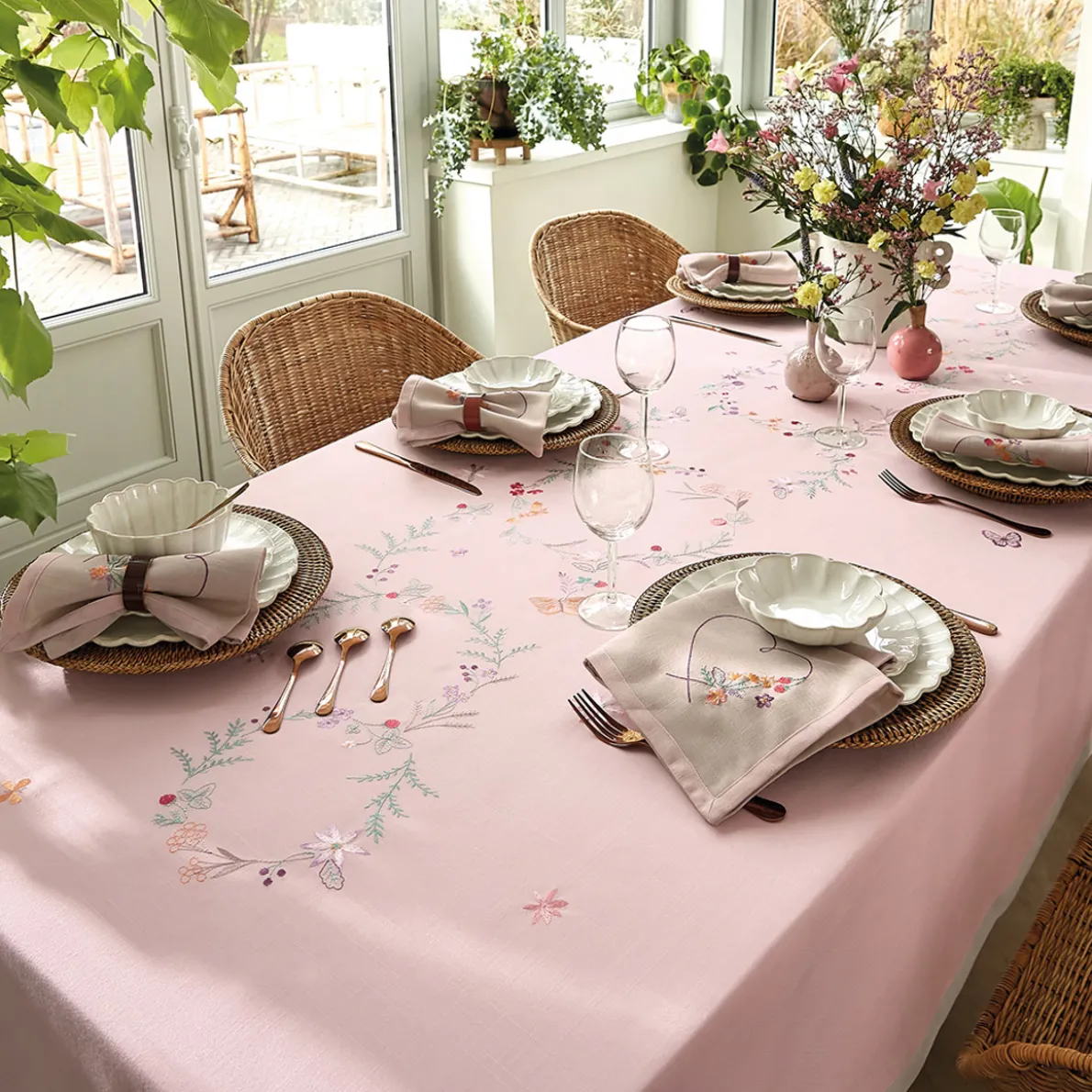 Les colliers de fleurs Nappe