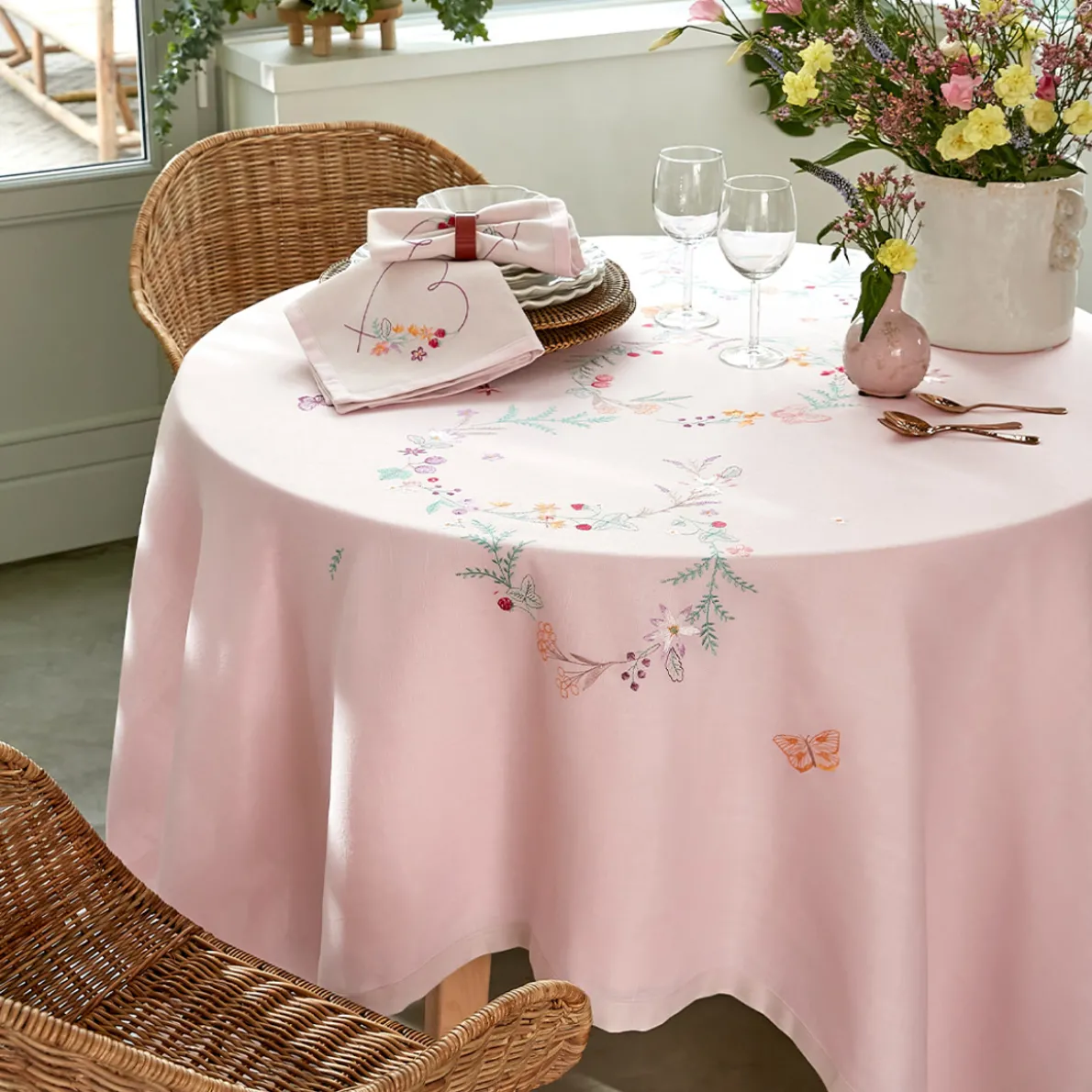 Les colliers de fleurs Nappe