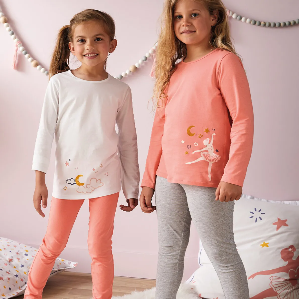 Les étoiles de Lola 2 pyjamas