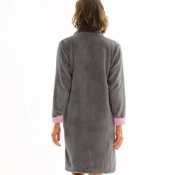 Réveil en fanfare Robe de chambre