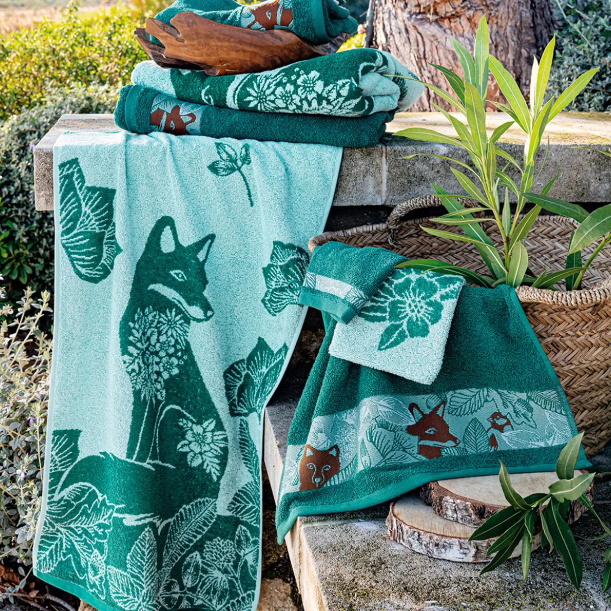 Une fable des bois Maxi drap de bain